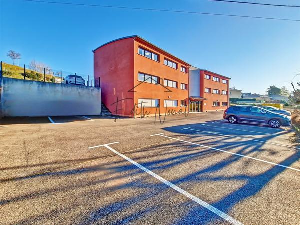 Millau (12100) LOCAL PROFESSIONNEL 206 M² - ASCENSEUR - ACCES PMR - STATIONNEMENT