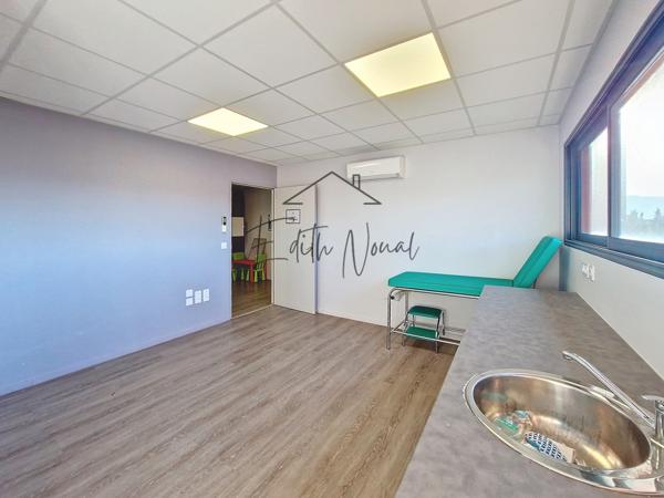 Millau (12100) LOCAL PROFESSIONNEL 206 M² - ASCENSEUR - ACCES PMR - STATIONNEMENT