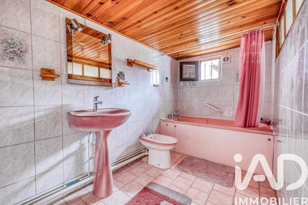 Maison à vendre 5 pièces 87,37 m² Saint-Denis