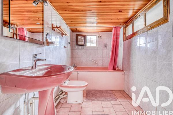 Maison à vendre 5 pièces 87,37 m² Saint-Denis