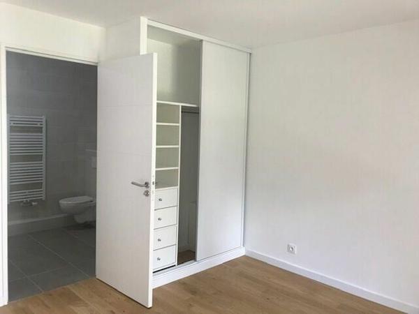 Appartement à vendre    2 pièces •  Clichy