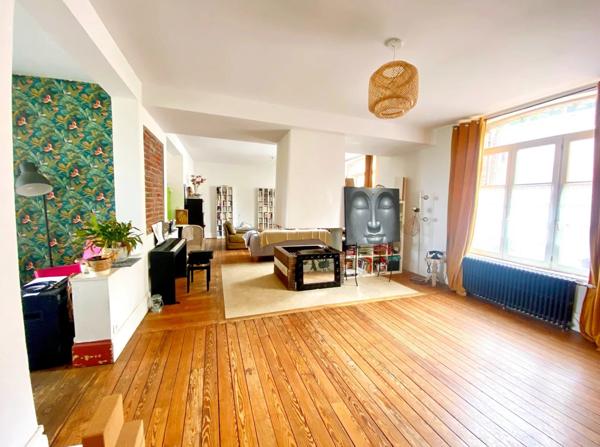 Vente Propriété 9 pièces 230 m2 à Laon