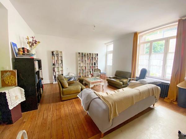 Vente Propriété 9 pièces 230 m2 à Laon