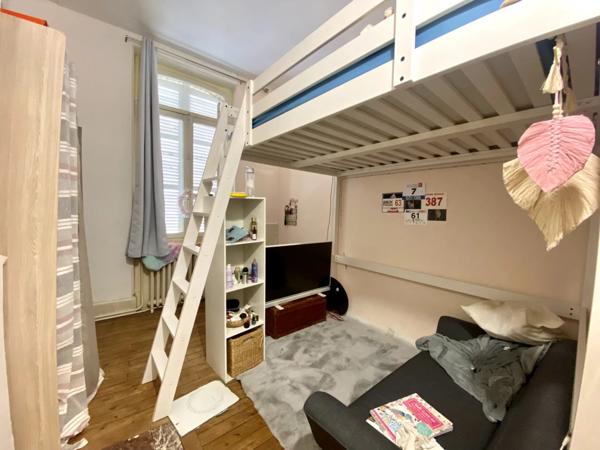 Vente Propriété 9 pièces 230 m2 à Laon