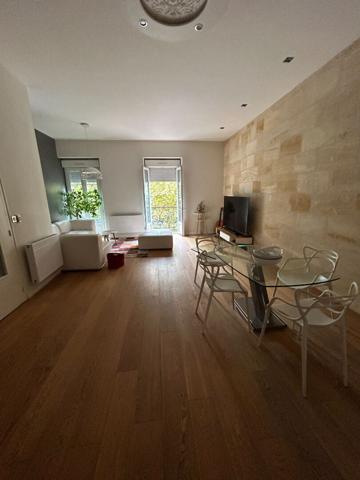 33100 BORDEAUX - Appartement  meublé de type 3 au 1er étage -