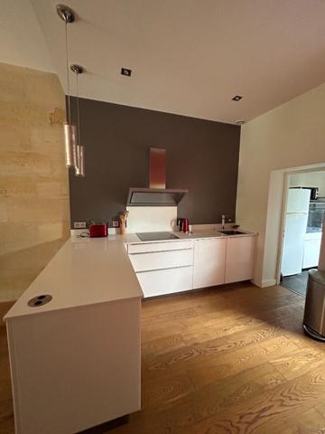 33100 BORDEAUX - Appartement  meublé de type 3 au 1er étage -