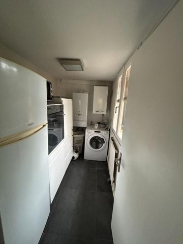 33100 BORDEAUX - Appartement  meublé de type 3 au 1er étage -