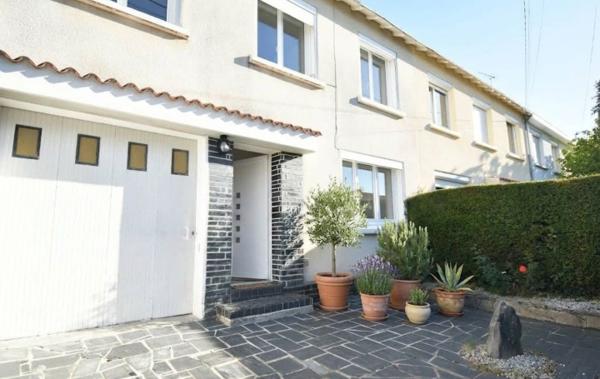 Vente Maison Réf : Trachycapus à rafraîchir Cholet