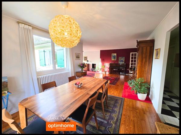 Maison individuelle de 170m² avec 6 chambres, un bureau et un sous-sol complet avec garage sur parcelle de 2006 m²