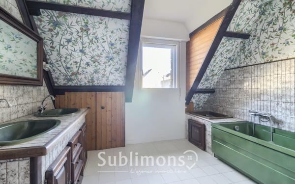 Maison 7 pièces 224 m²