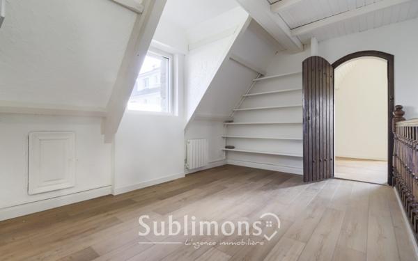 Maison 7 pièces 224 m²
