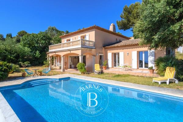 Cavalaire-sur-Mer, Maison 4 Chambres -  207 m² à vendre