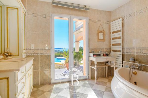 Cavalaire-sur-Mer, Maison 4 Chambres -  207 m² à vendre