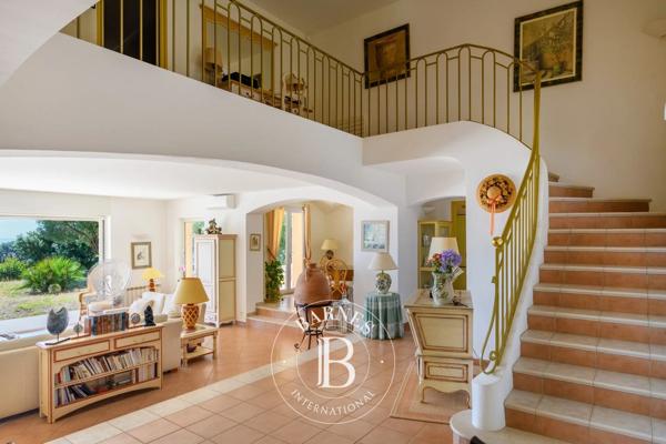 Cavalaire-sur-Mer, Maison 4 Chambres -  207 m² à vendre