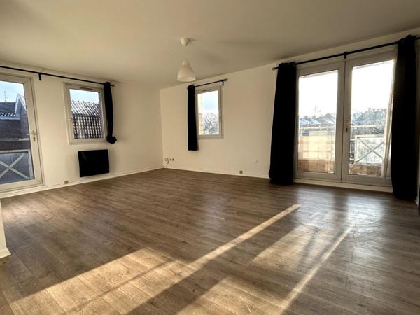 A VENDRE : T3 à LILLE • • 224 000 € FAI • Réf. 1700