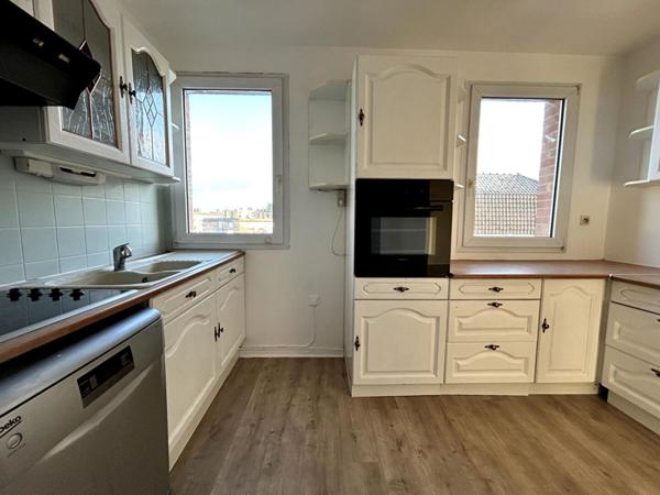 A VENDRE : T3 à LILLE • • 224 000 € FAI • Réf. 1700