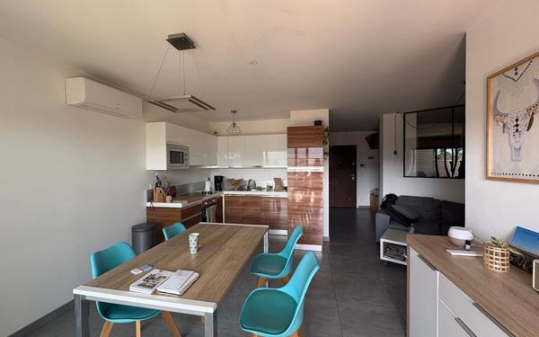 Appartement à vendre    3 pièces • 64 m2 Porto-Vecchio