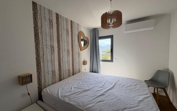 Appartement à vendre    3 pièces • 64 m2 Porto-Vecchio