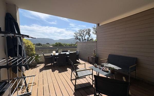 Appartement à vendre    3 pièces • 64 m2 Porto-Vecchio