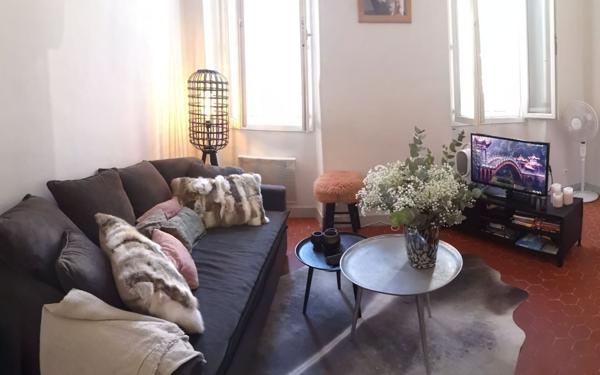 Appartement à vendre    2 pièces • 35,85 m2 Marseille 6