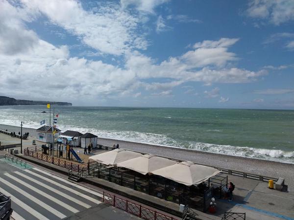 Fécamp plage  deux appartements en duplex vue mer