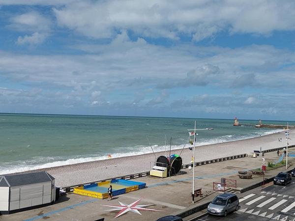 Fécamp plage  deux appartements en duplex vue mer