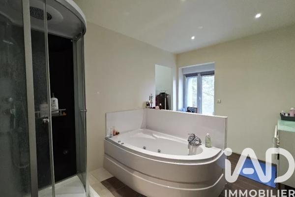 Maison à vendre 5 pièces 164 m² Le Péage-de-Roussillon