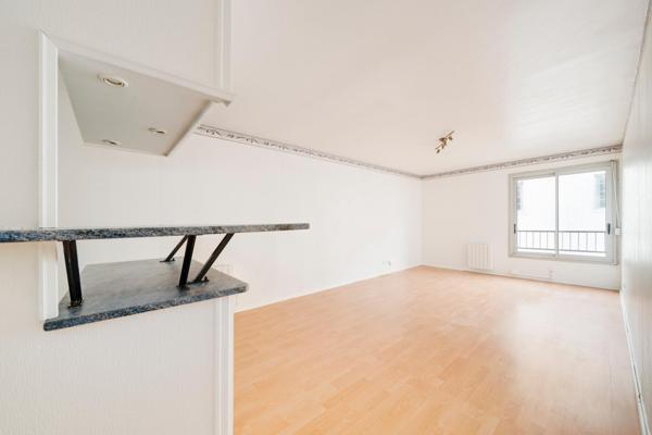 Appartement T2 de 62 m² – Rue des Fabriques, à deux pas de la Place des Vosges
