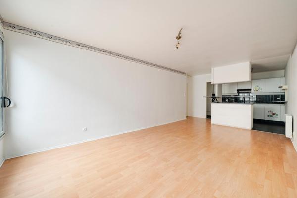 Appartement T2 de 62 m² – Rue des Fabriques, à deux pas de la Place des Vosges