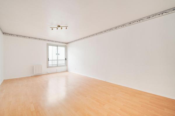 Appartement T2 de 62 m² – Rue des Fabriques, à deux pas de la Place des Vosges