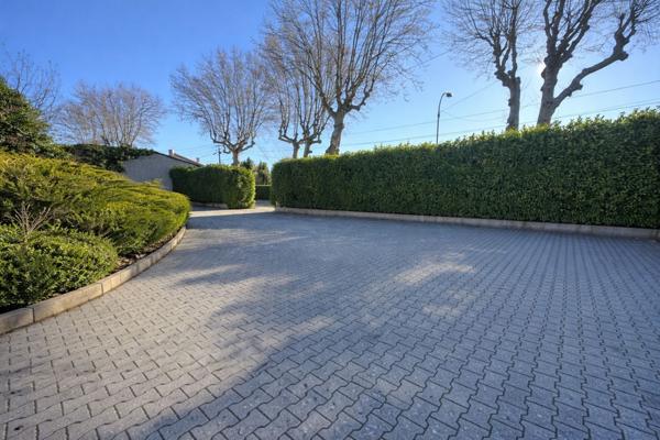 À vendre - Local professionnel 33 m² situé à Besse-sur-Issole (83890)