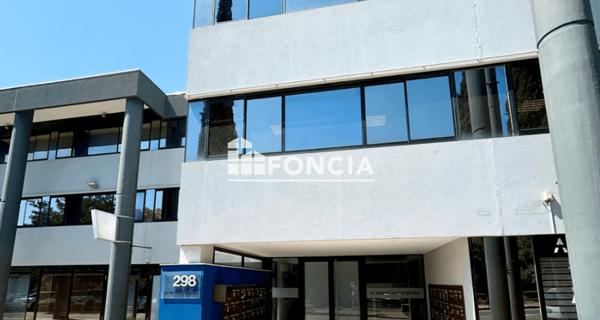 À vendre Local commercial 59.87 m² - Aix-en-provence 13090