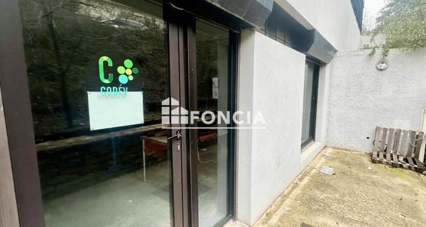 À vendre Local commercial 59.87 m² - Aix-en-provence 13090