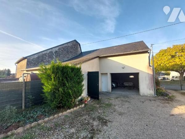 A VENDRE -MAISON - LOUVIGNE 