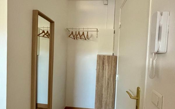 Appartement à louer    2 pièces • 33,47 m2 Ay