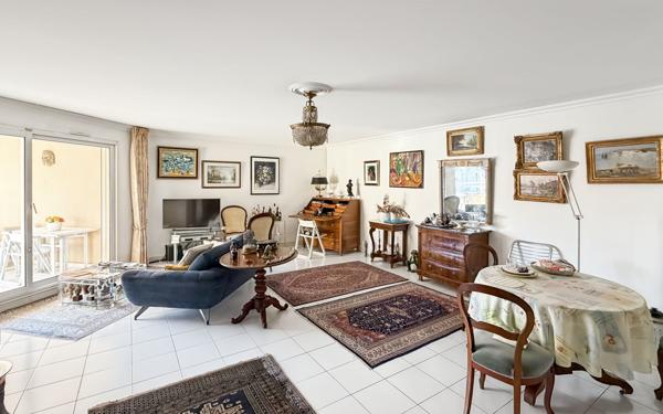 Appartement à vendre    3 pièces • 70 m2 Golfe Juan - Vallauris