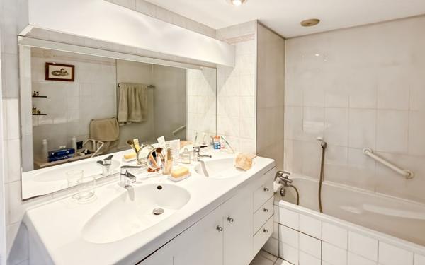 Appartement à vendre    3 pièces • 70 m2 Golfe Juan - Vallauris