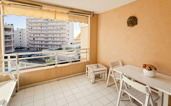 Appartement à vendre    3 pièces • 70 m2 Golfe Juan - Vallauris