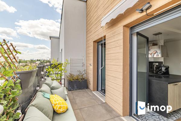 T3 dans un immeuble de 2018 avec terrasse dernier étage proche transports et commerces