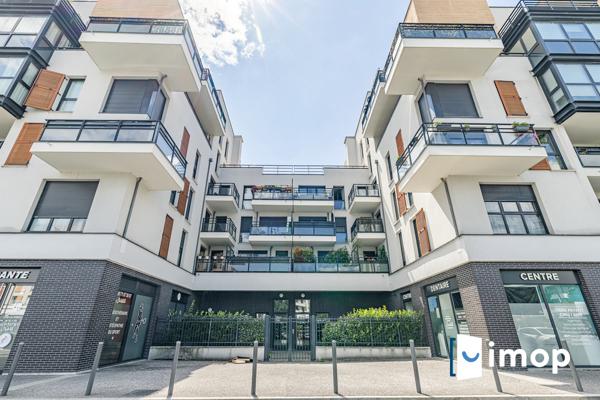 T3 dans un immeuble de 2018 avec terrasse dernier étage proche transports et commerces