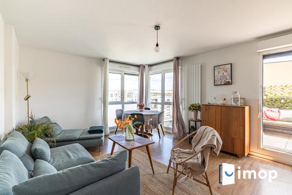 T3 dans un immeuble de 2018 avec terrasse dernier étage proche transports et commerces