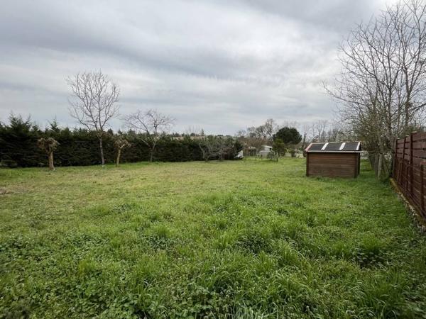 Terrain à vendre |  Casteljaloux |  689 m²