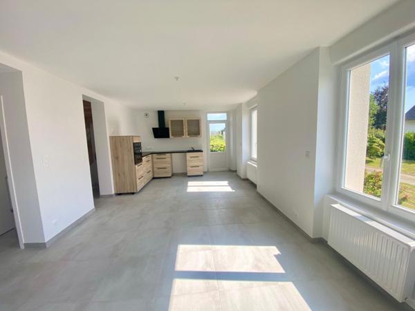 Maison 4 chambres, entièrement rénovée et jardin de 464 m².