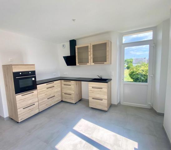 Maison 4 chambres, entièrement rénovée et jardin de 464 m².