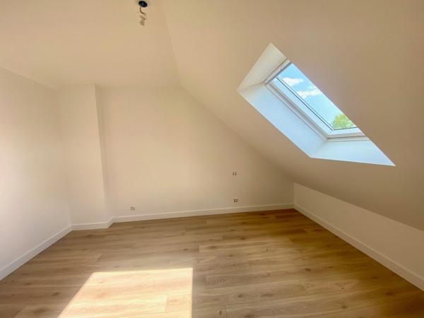 Maison 4 chambres, entièrement rénovée et jardin de 464 m².