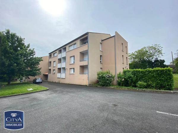 Appartement à louer 1 pièce 28.03m² Poitiers (86000)