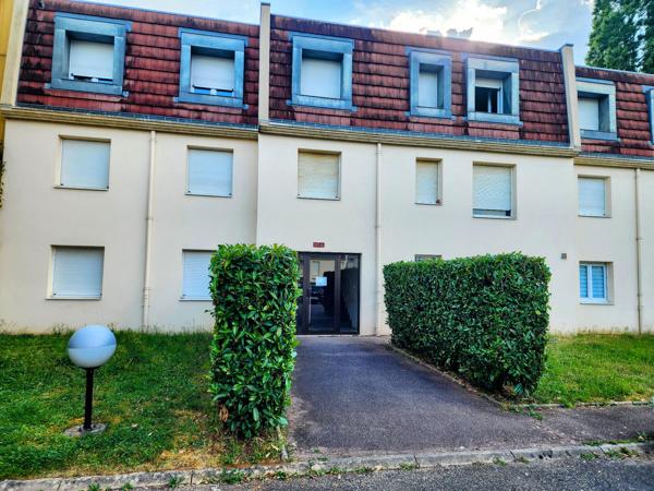 Appartement T3 de 69m2 avec terrasse, jardin et parking à Laxou