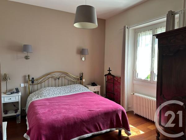 Maison à vendre  9 pièces - 219 m2 FOUGERES - 35