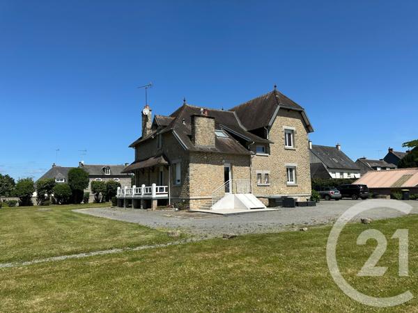 Maison à vendre  9 pièces - 219 m2 FOUGERES - 35