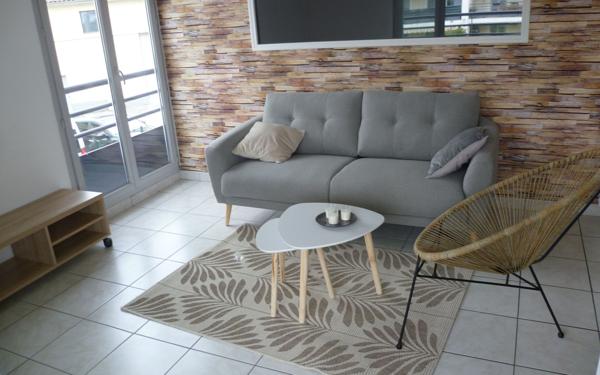 Appartement à louer    3 pièces •  Saint-Étienne-de-Saint-Geoirs